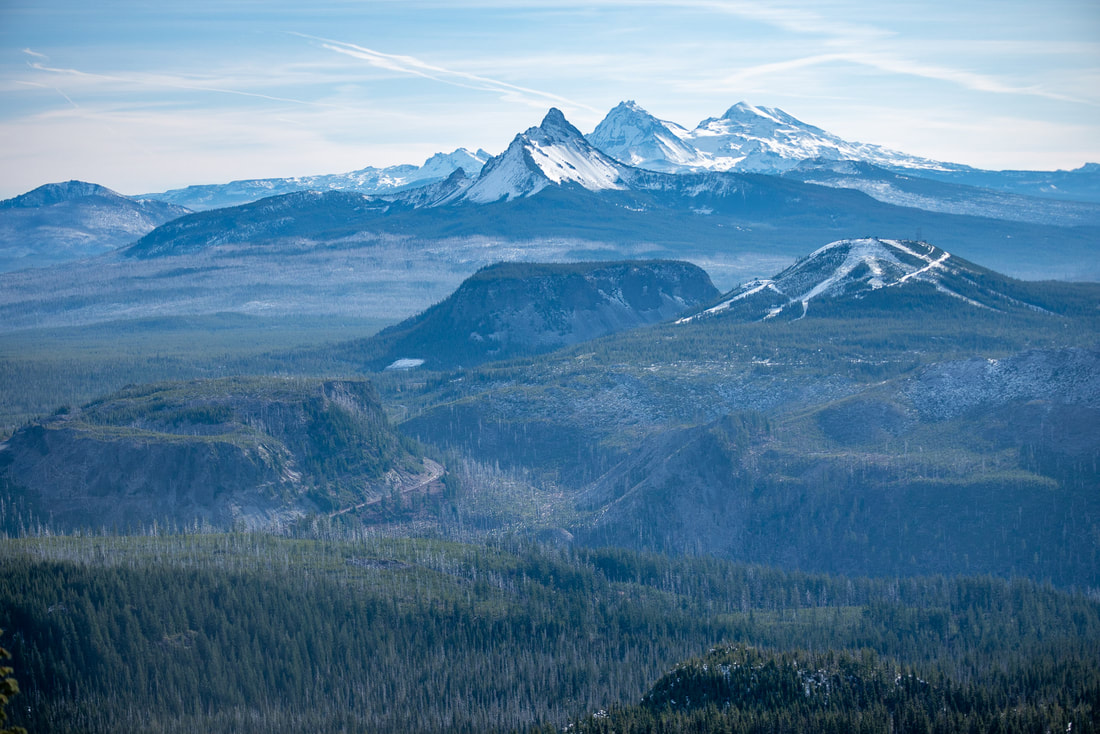 Mount-Washington-Three-Sisters-Hoodoo-from-Maxwell-Butte