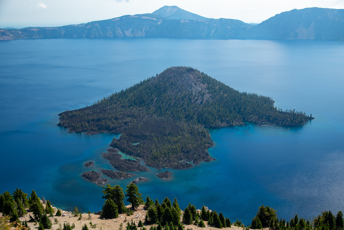 Crater Lake Wizard Island view from The Watchman