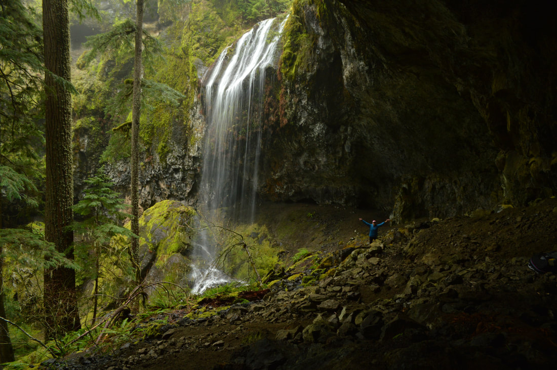 Pool Creek Falls best waterfall hike in Oregon