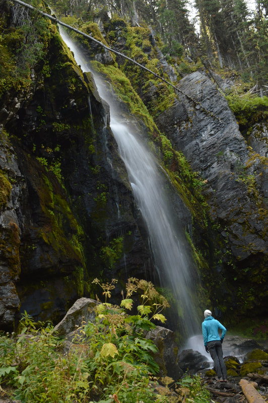 Strawberry Falls in September best Oregon waterfall hike
