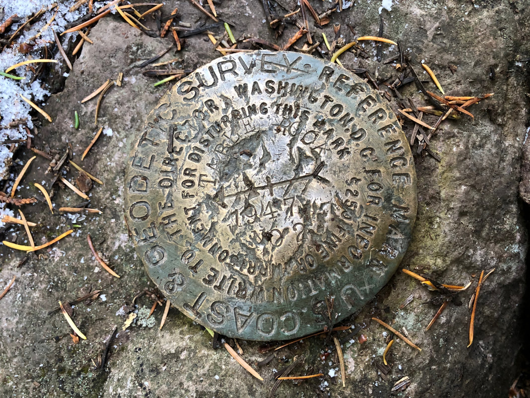 Table Rock summit marker
